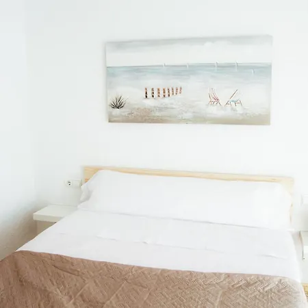 Sol Y Mar Apartments, A 200m De La Playa En El Centro 圣波拉